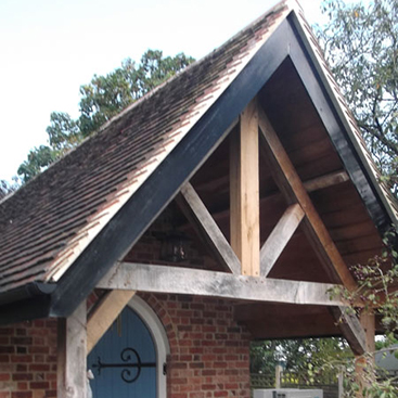 Oak trusses and roofing