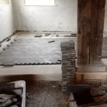 reclaimed oak block floor on limecrete base